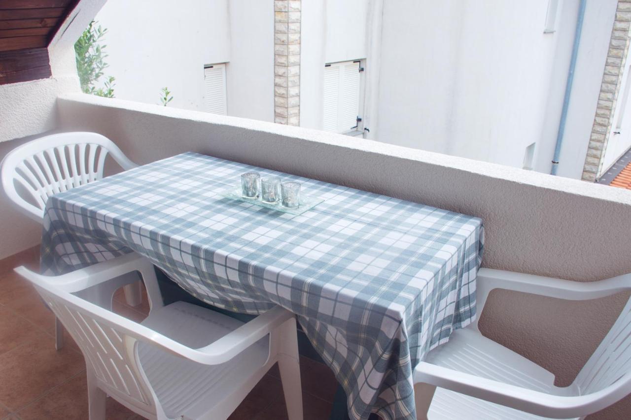 Novalja And Fun Apartment Exterior photo