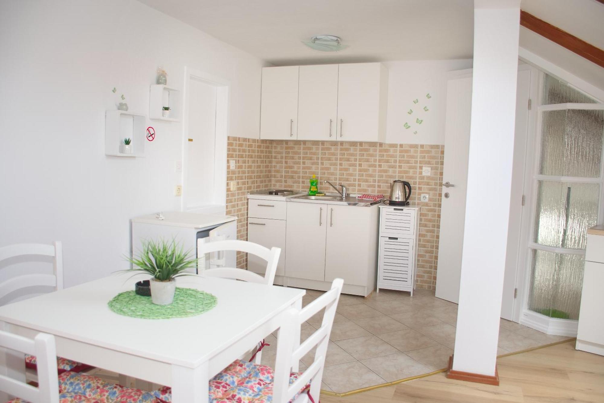 Novalja And Fun Apartment Exterior photo