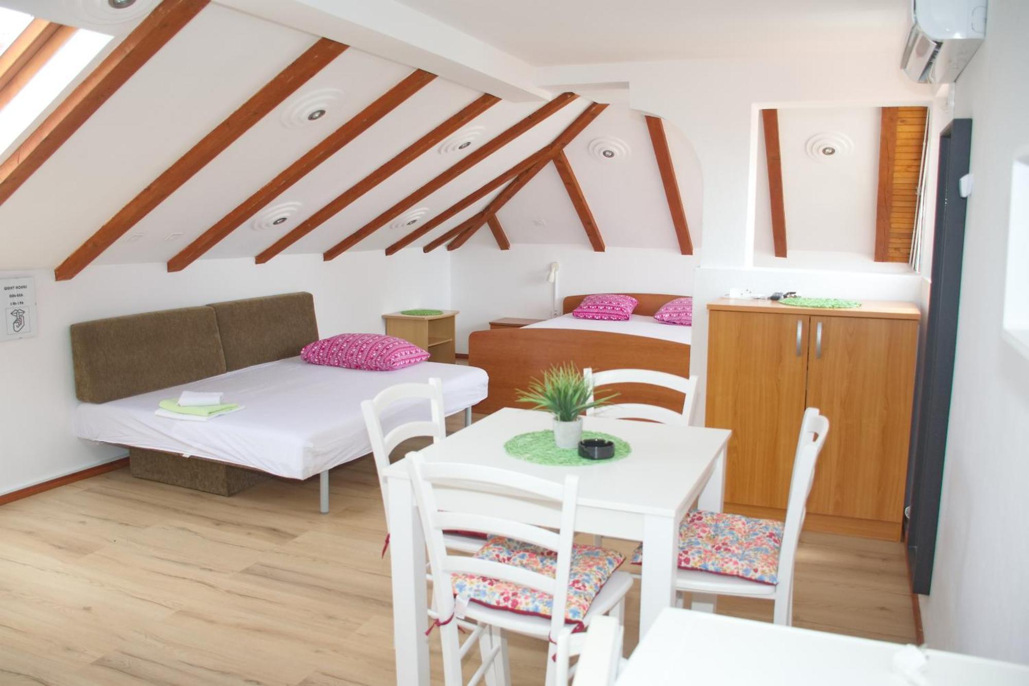 Novalja And Fun Apartment Exterior photo