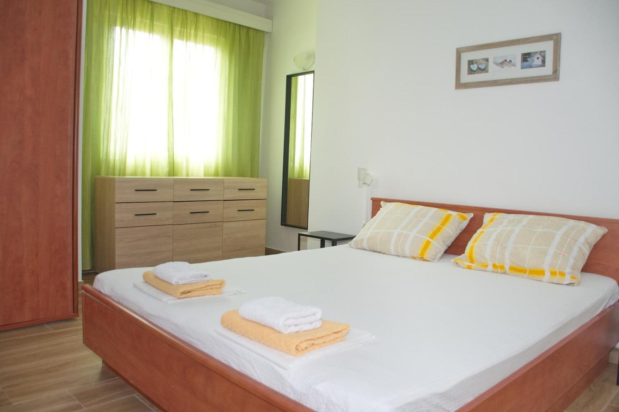 Novalja And Fun Apartment Exterior photo