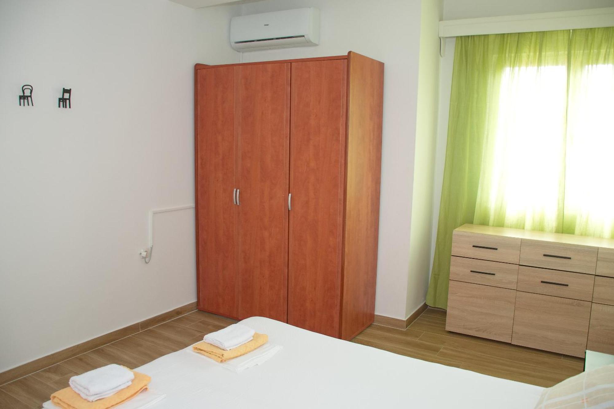 Novalja And Fun Apartment Exterior photo