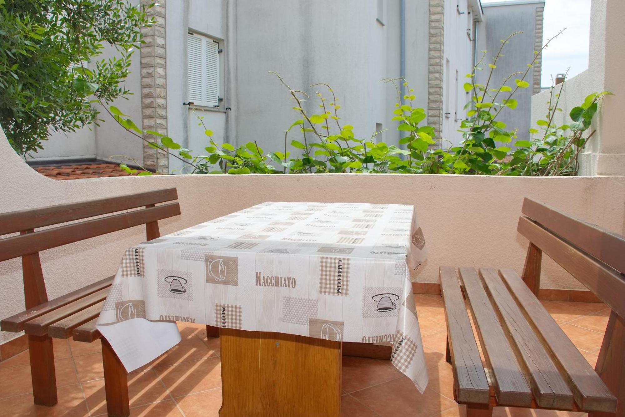 Novalja And Fun Apartment Exterior photo